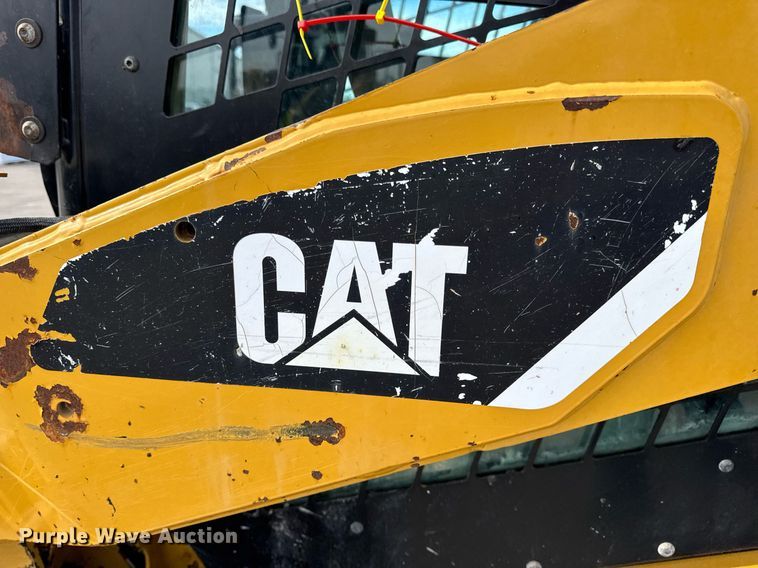 image for item DV4026 2013 Caterpillar 262C Series 2 skid steer loader
