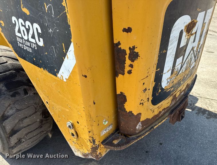 image for item DV4027 2011 Caterpillar 262C skid steer loader