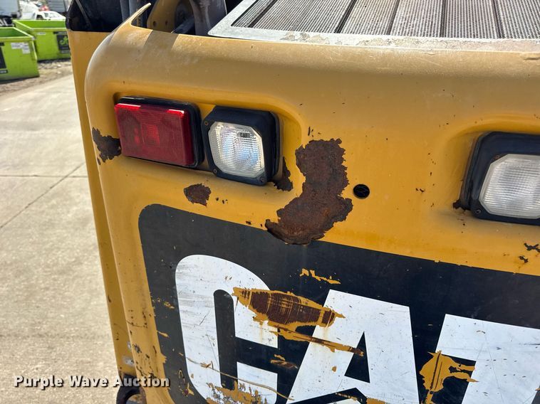 image for item DV4027 2011 Caterpillar 262C skid steer loader