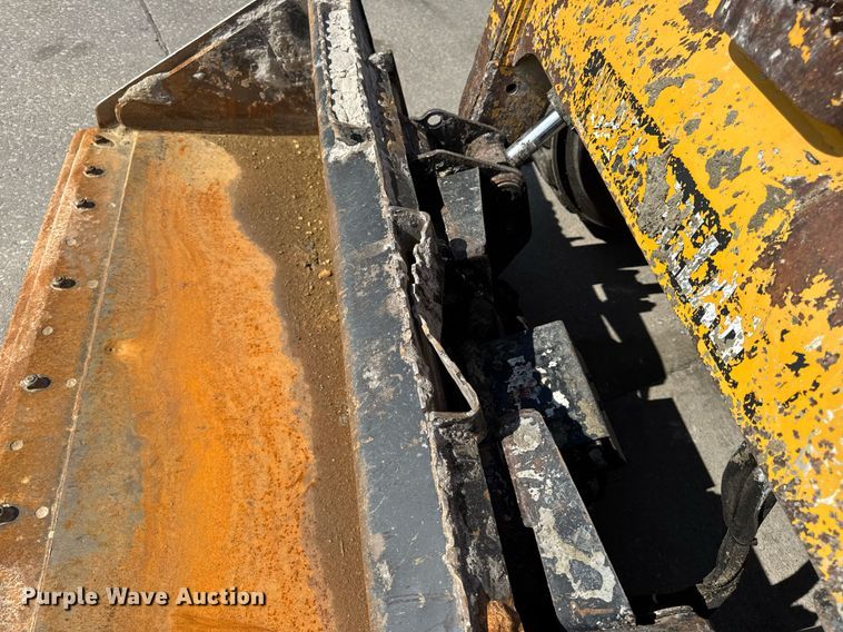 image for item DV4027 2011 Caterpillar 262C skid steer loader