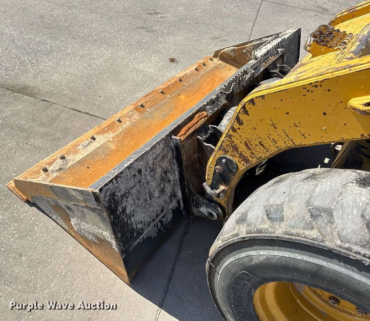 image for item DV4027 2011 Caterpillar 262C skid steer loader