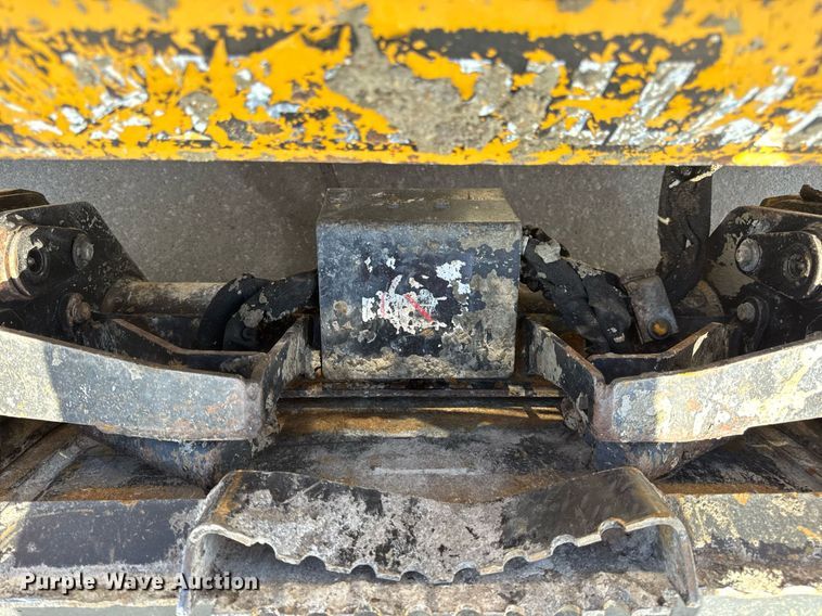 image for item DV4027 2011 Caterpillar 262C skid steer loader