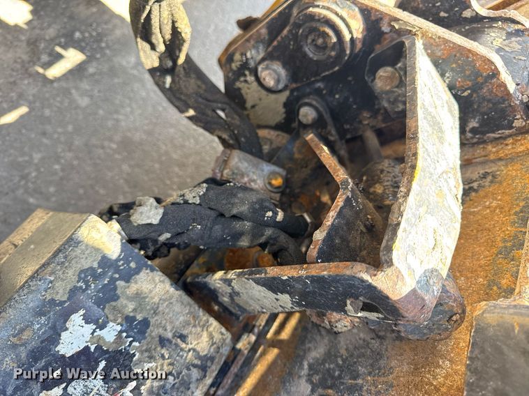 image for item DV4027 2011 Caterpillar 262C skid steer loader