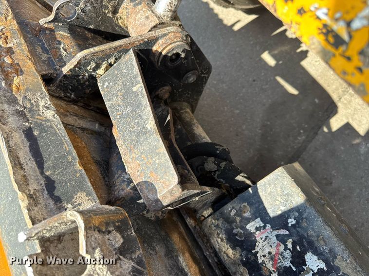 image for item DV4027 2011 Caterpillar 262C skid steer loader