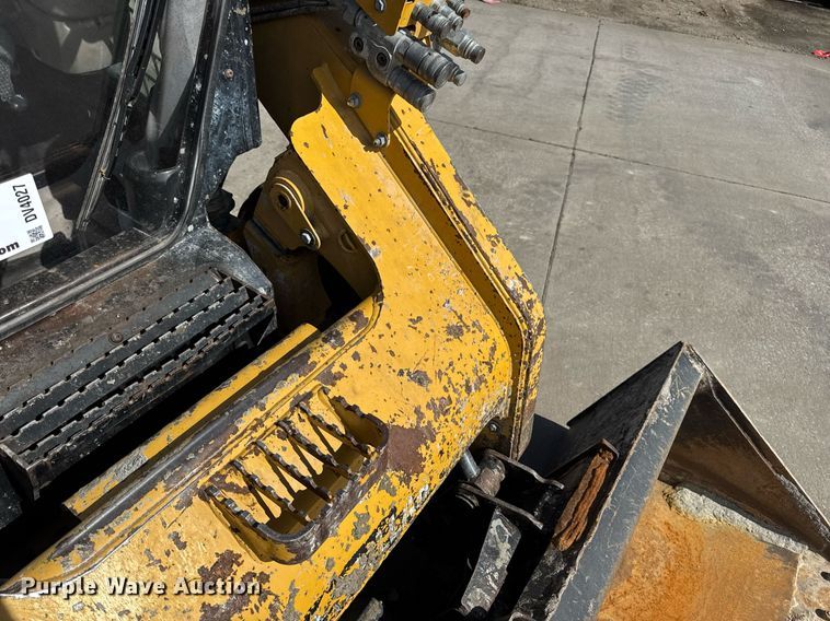 image for item DV4027 2011 Caterpillar 262C skid steer loader