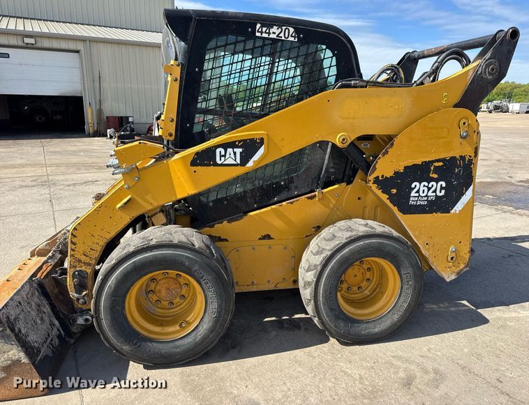 image for item DV4027 2011 Caterpillar 262C skid steer loader