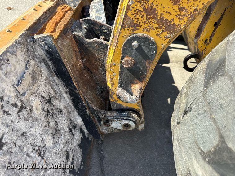 image for item DV4027 2011 Caterpillar 262C skid steer loader