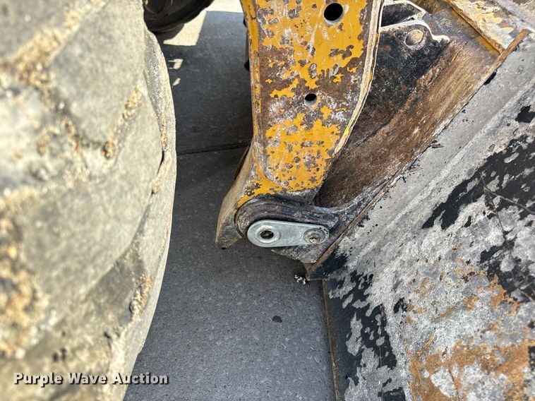 image for item DV4027 2011 Caterpillar 262C skid steer loader