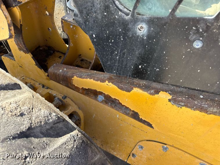 image for item DV4027 2011 Caterpillar 262C skid steer loader