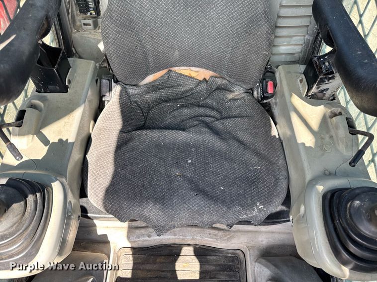 image for item DV4027 2011 Caterpillar 262C skid steer loader