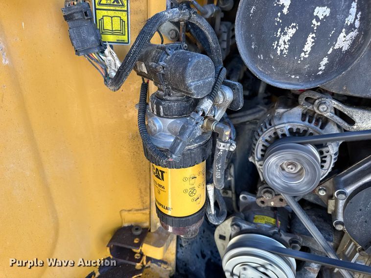 image for item DV4027 2011 Caterpillar 262C skid steer loader