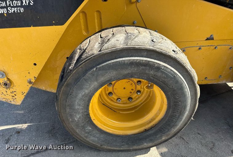 image for item DV4027 2011 Caterpillar 262C skid steer loader