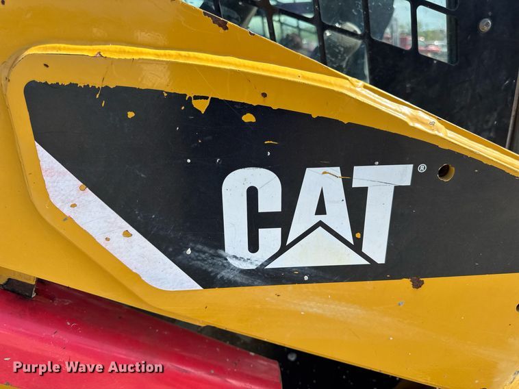 image for item DV4027 2011 Caterpillar 262C skid steer loader