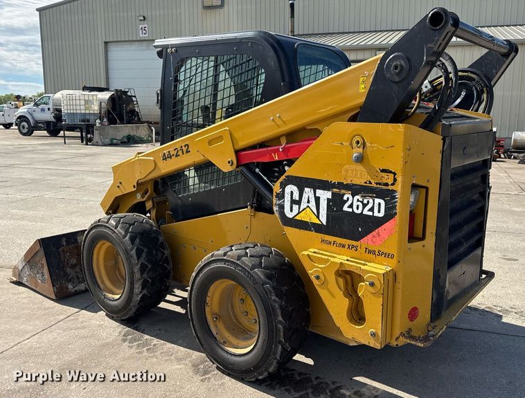 image for item DV4028 2018 Caterpillar 262D skid steer loader