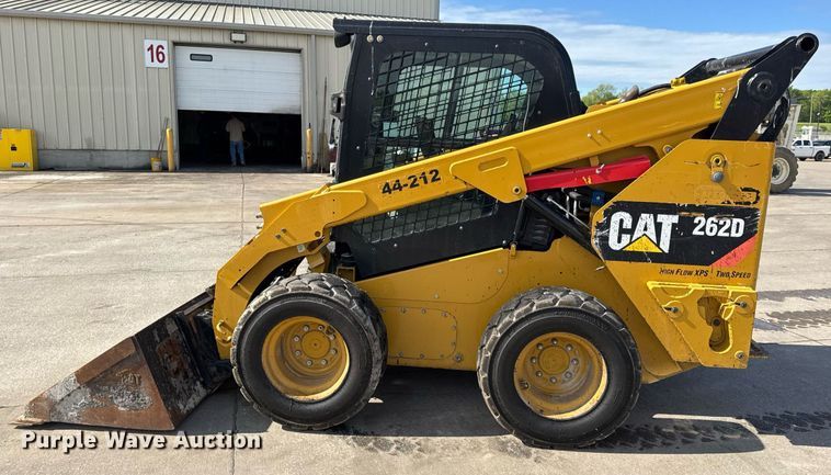 image for item DV4028 2018 Caterpillar 262D skid steer loader