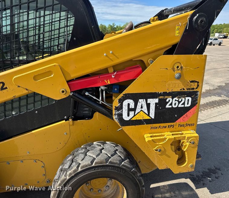 image for item DV4028 2018 Caterpillar 262D skid steer loader