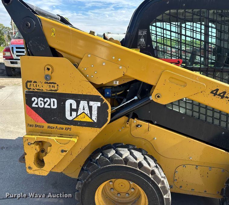 image for item DV4028 2018 Caterpillar 262D skid steer loader
