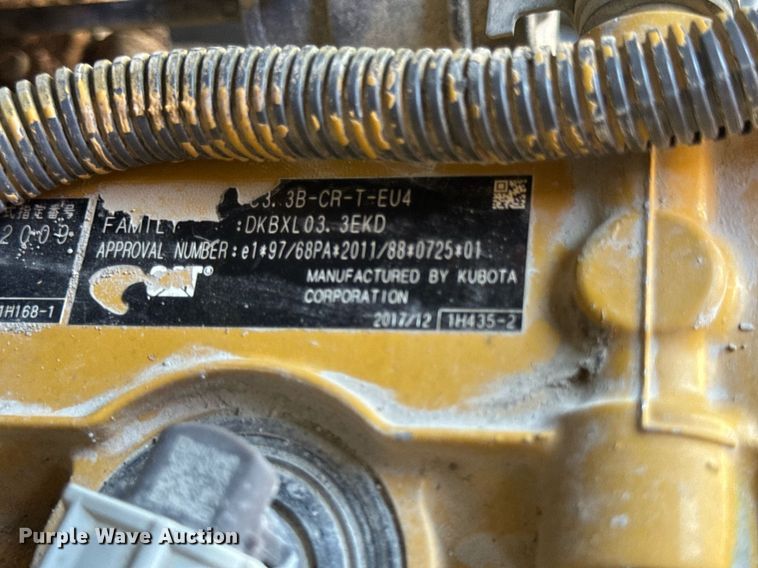 image for item DV4028 2018 Caterpillar 262D skid steer loader