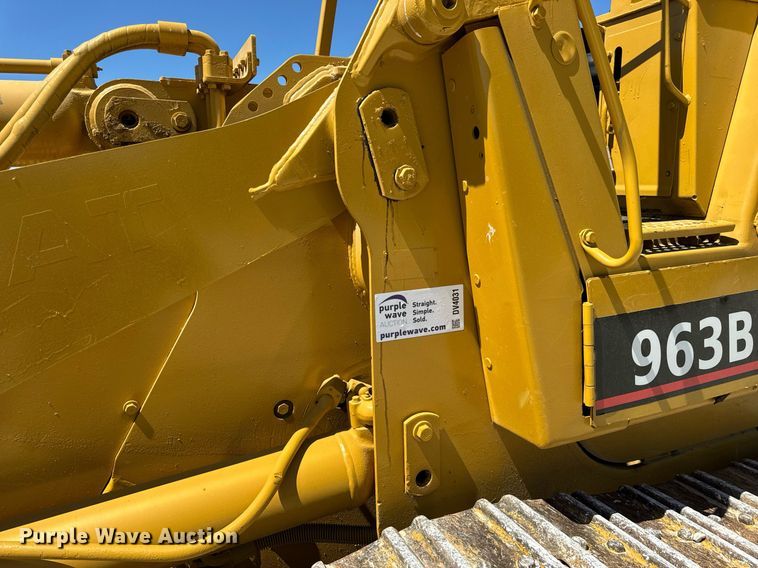 image for item DV4031 1987 Caterpillar 963B  track loader
