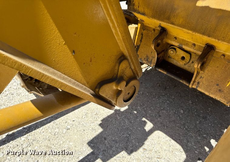 image for item DV4031 1987 Caterpillar 963B  track loader
