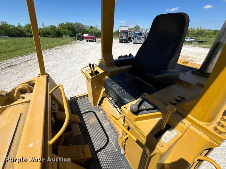image for item DV4031 1987 Caterpillar 963B  track loader