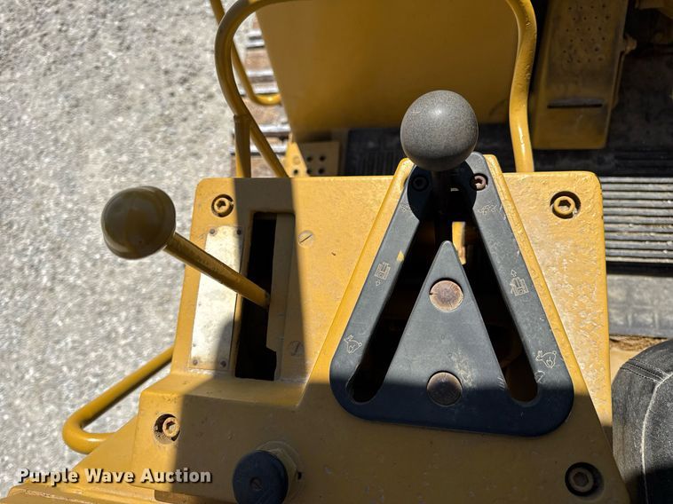 image for item DV4031 1987 Caterpillar 963B  track loader