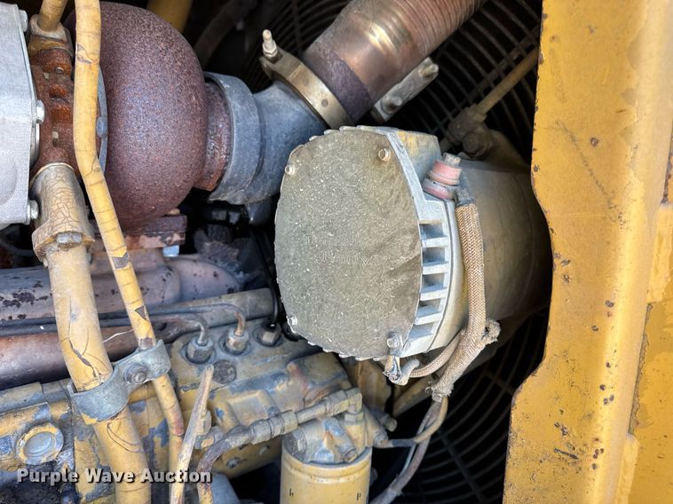 image for item DV4031 1987 Caterpillar 963B  track loader