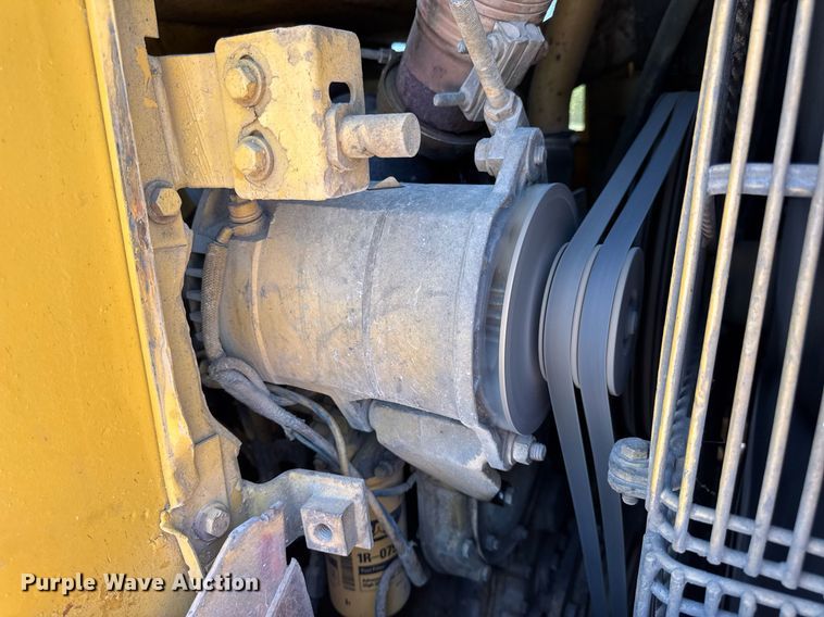 image for item DV4031 1987 Caterpillar 963B  track loader