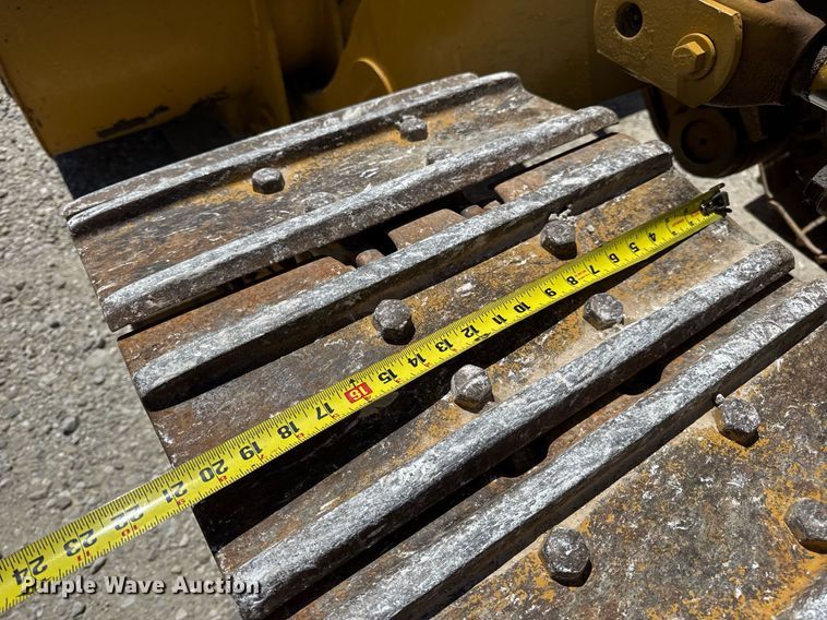 image for item DV4031 1987 Caterpillar 963B  track loader