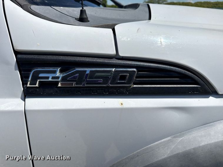 image for item DV4032 2011 Ford F450 Super Duty XL bucket truck