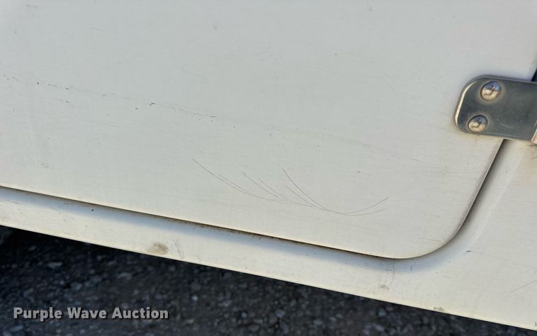 image for item DV4032 2011 Ford F450 Super Duty XL bucket truck