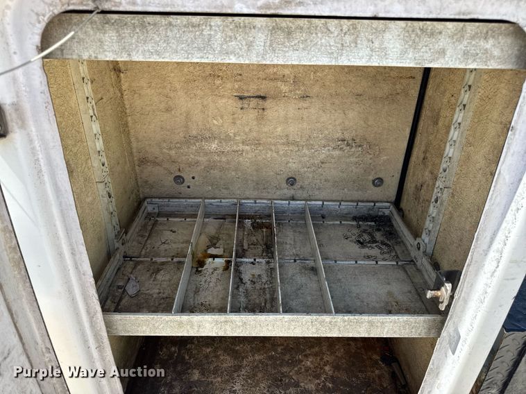 image for item DV4032 2011 Ford F450 Super Duty XL bucket truck