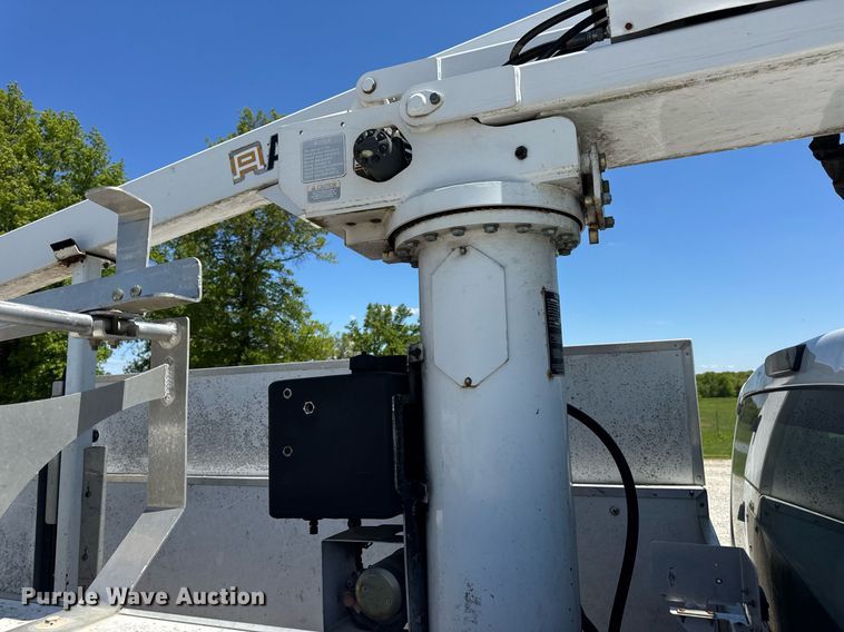 image for item DV4032 2011 Ford F450 Super Duty XL bucket truck