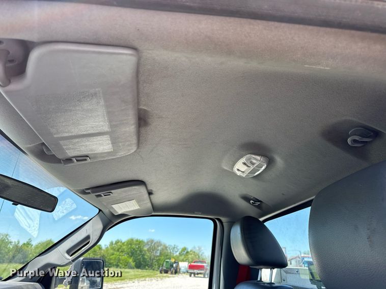 image for item DV4032 2011 Ford F450 Super Duty XL bucket truck