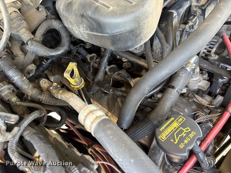 image for item DV4032 2011 Ford F450 Super Duty XL bucket truck