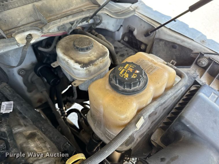 image for item DV4032 2011 Ford F450 Super Duty XL bucket truck