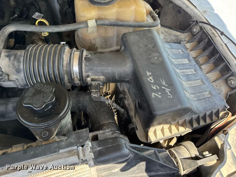 image for item DV4032 2011 Ford F450 Super Duty XL bucket truck