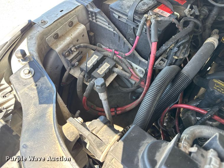 image for item DV4032 2011 Ford F450 Super Duty XL bucket truck