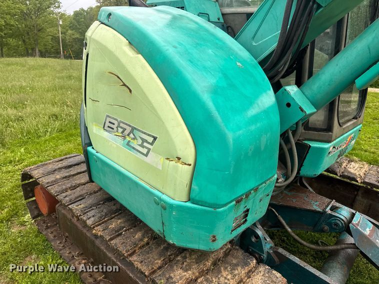 image for item DV4033 Yanmar B7E excavator