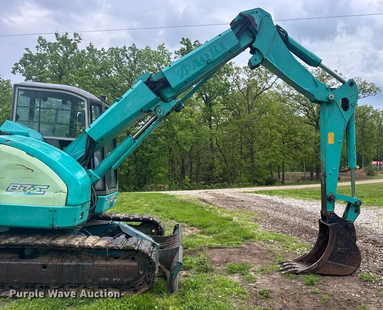 image for item DV4033 Yanmar B7E excavator