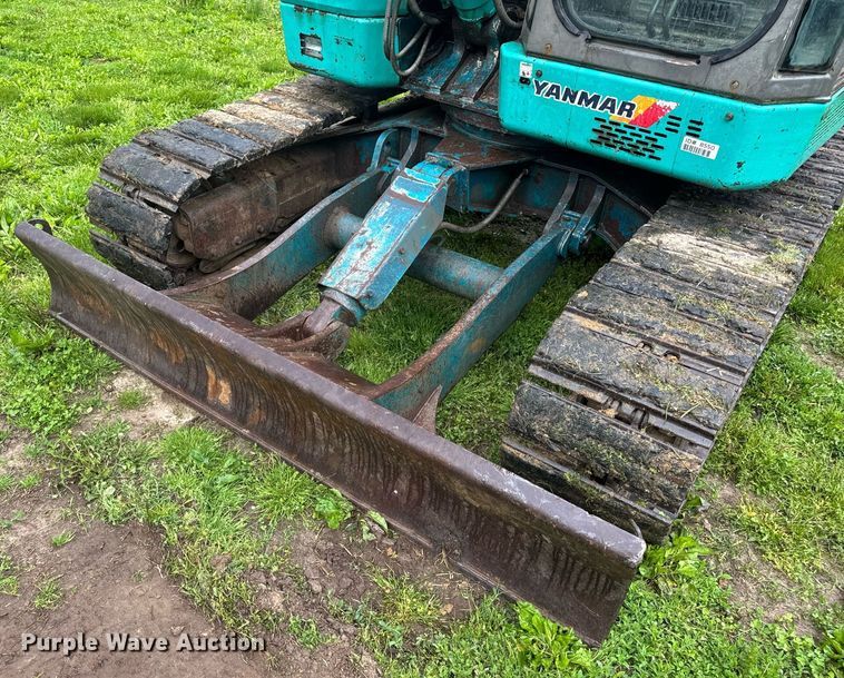 image for item DV4033 Yanmar B7E excavator