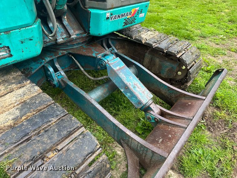 image for item DV4033 Yanmar B7E excavator