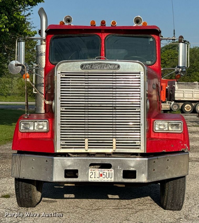 image for item DV4036 1987 Freightliner dump truck