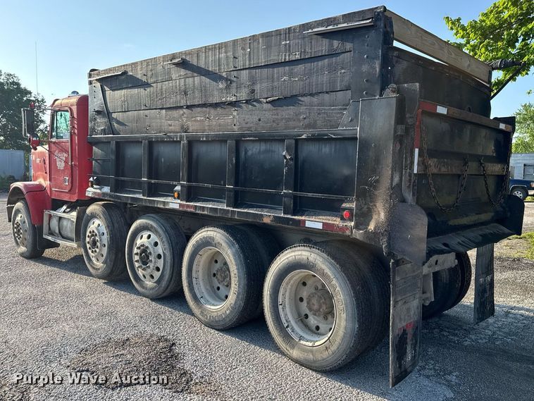 image for item DV4036 1987 Freightliner dump truck