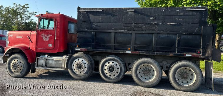 image for item DV4036 1987 Freightliner dump truck