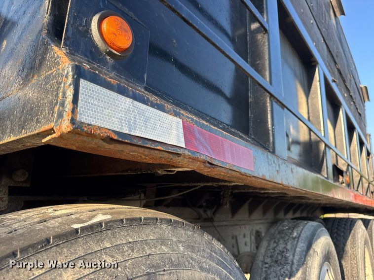 image for item DV4036 1987 Freightliner dump truck