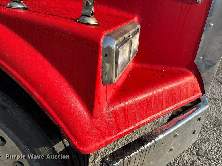 image for item DV4036 1987 Freightliner dump truck