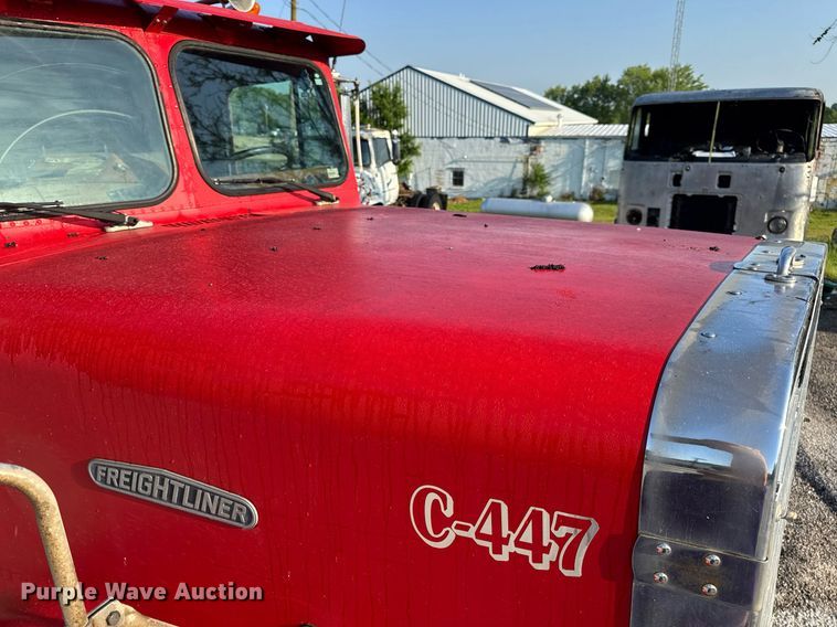 image for item DV4036 1987 Freightliner dump truck