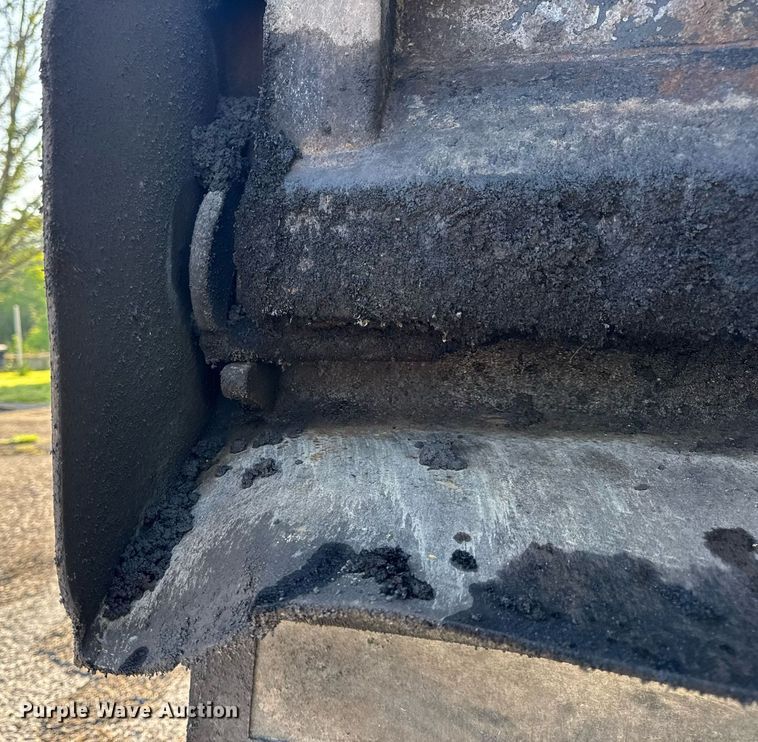 image for item DV4036 1987 Freightliner dump truck