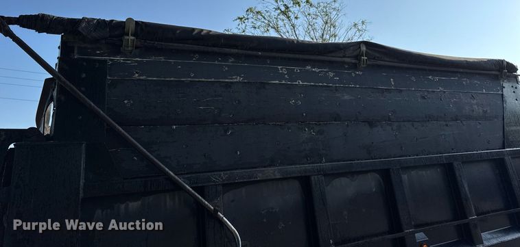 image for item DV4036 1987 Freightliner dump truck